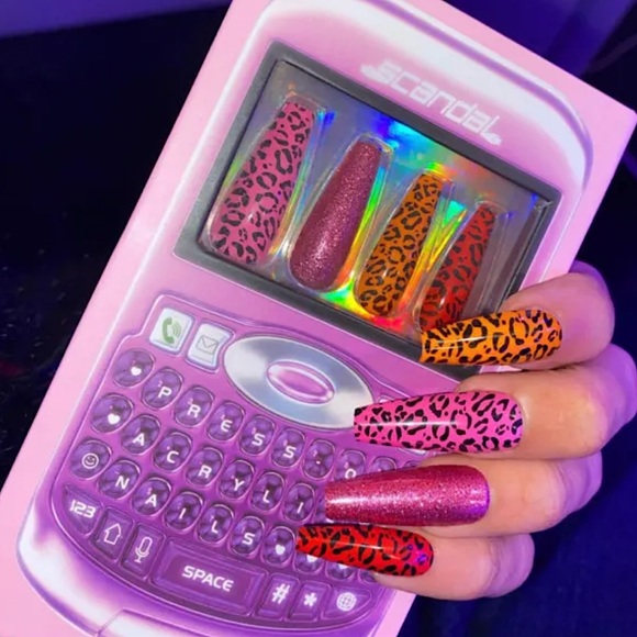 Scandal Leopard accent Press Ons - Picture 7 of 10